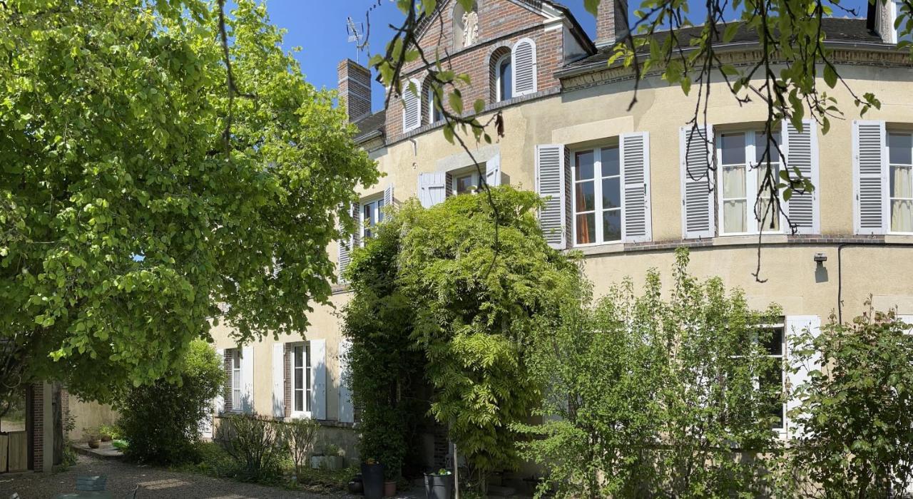 La Demeure D'Othe Bed & Breakfast Sormery Exterior photo