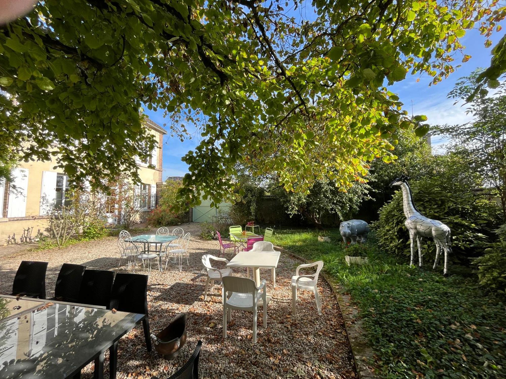 La Demeure D'Othe Bed & Breakfast Sormery Exterior photo