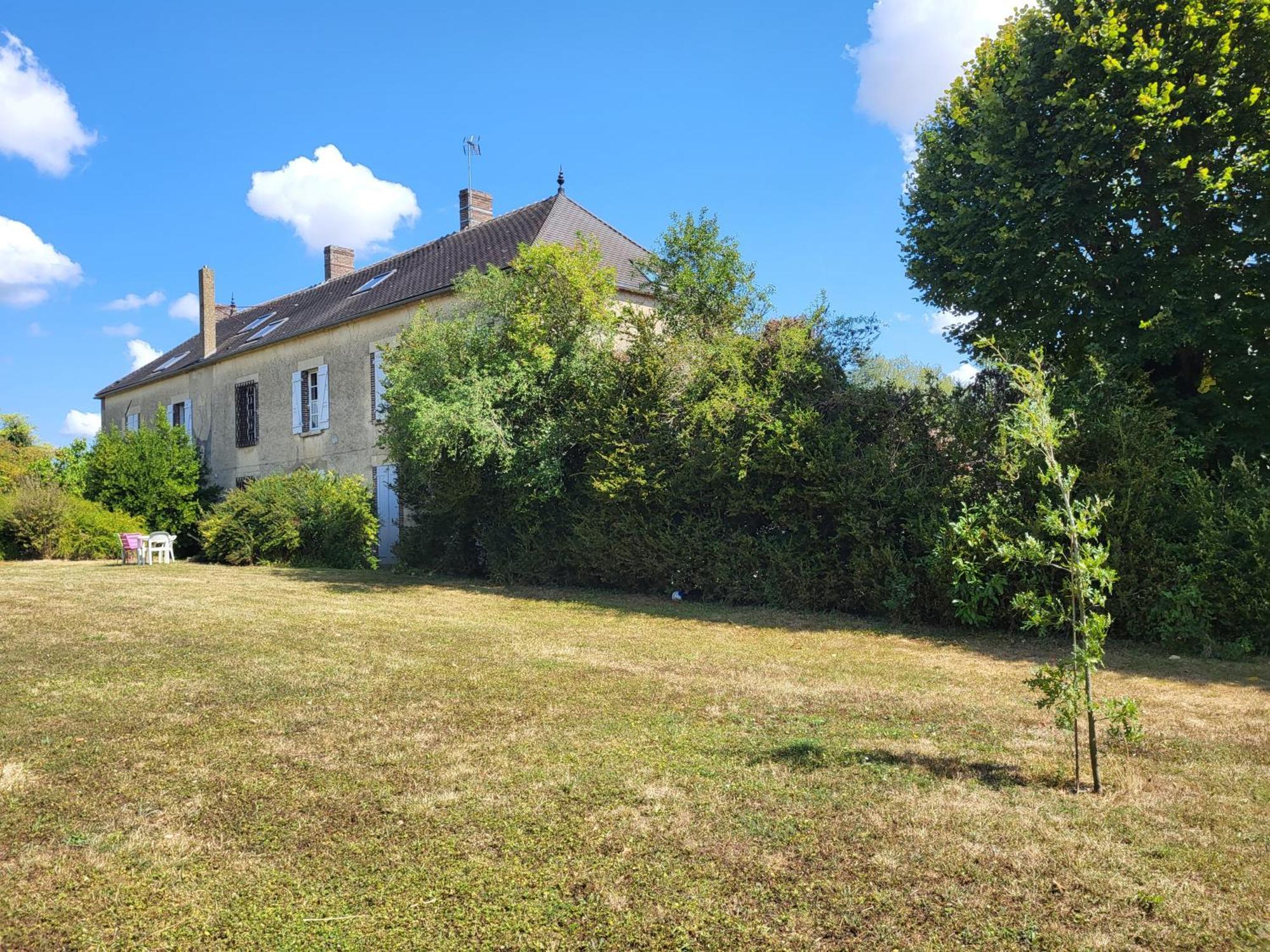 La Demeure D'Othe Bed & Breakfast Sormery Exterior photo