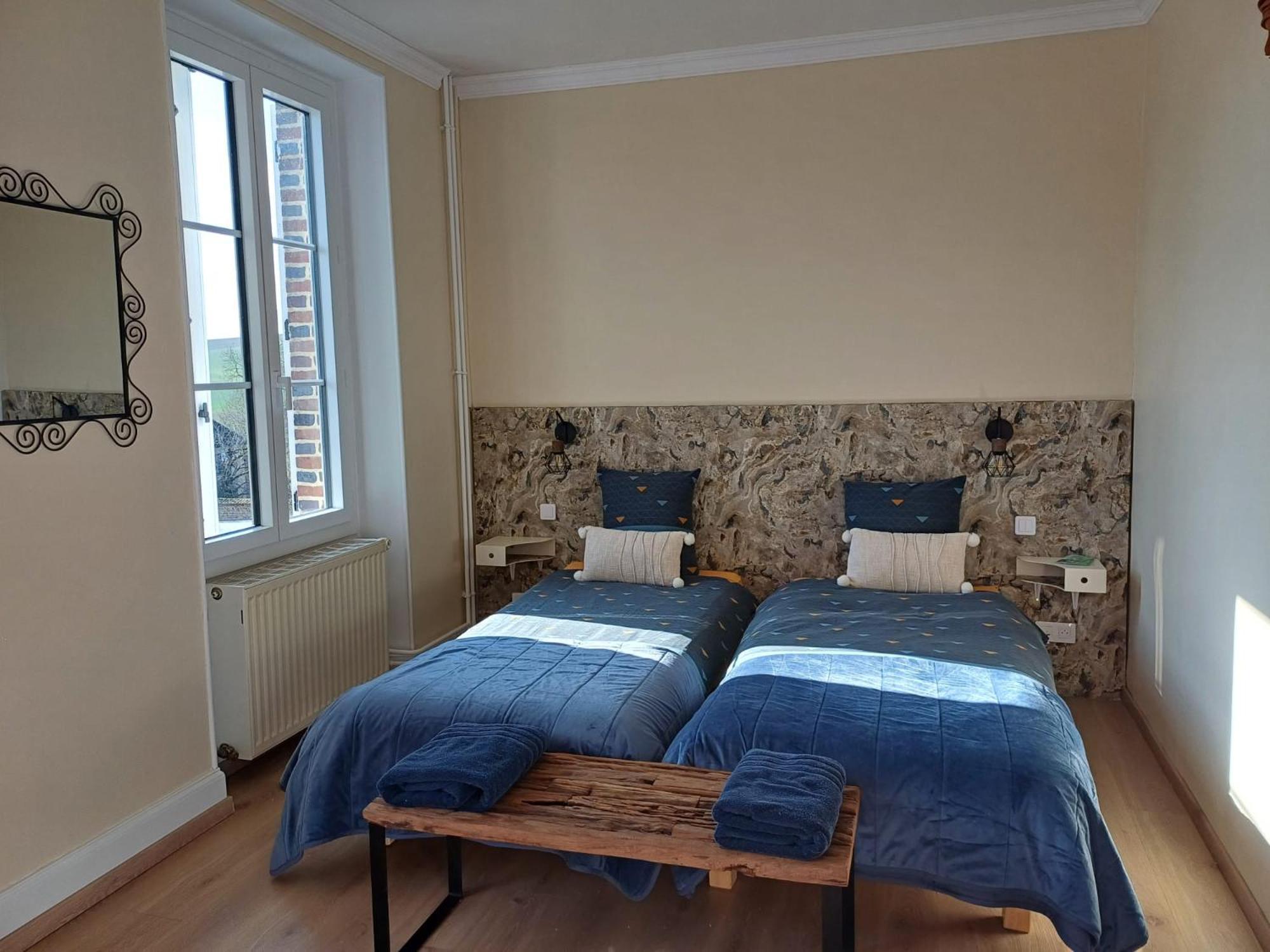La Demeure D'Othe Bed & Breakfast Sormery Exterior photo